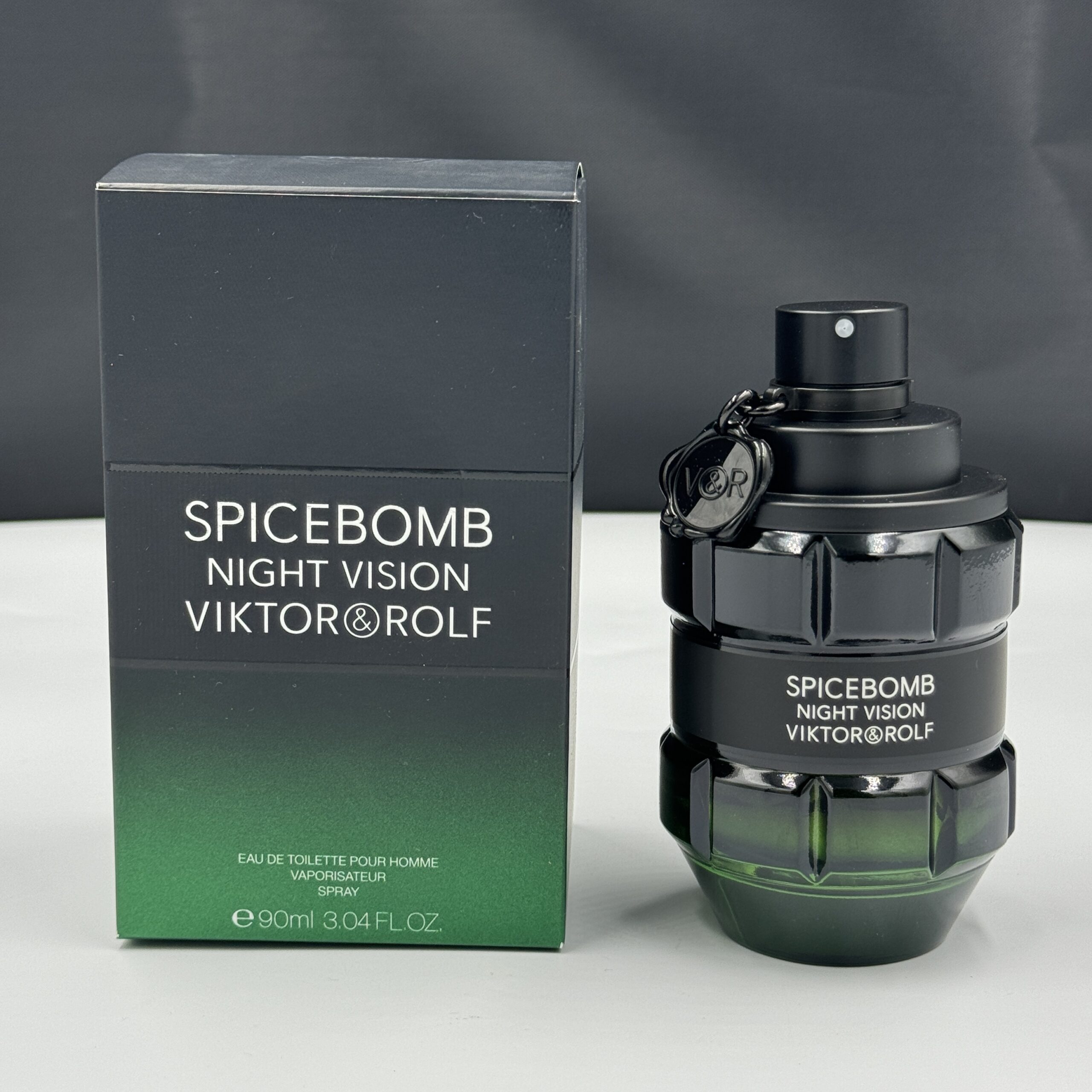 Perfume Viktor & Rolf Spicebomb Night Vision Eau de Toilette Masculino 90ML