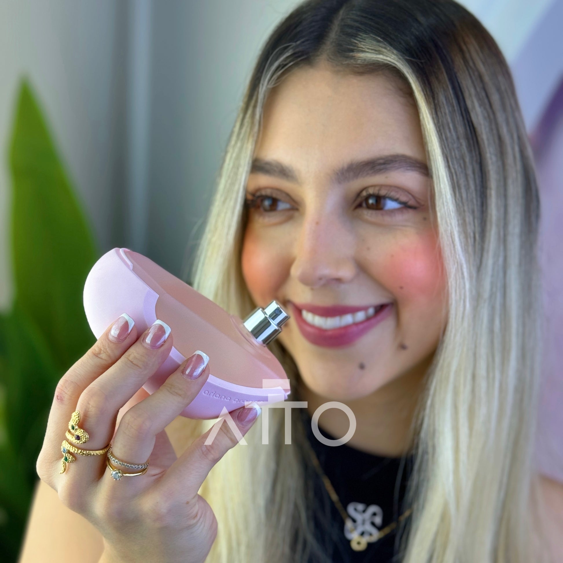 Perfume Ariana Grande Mod Blush Eau de Parfum Feminino 100ML