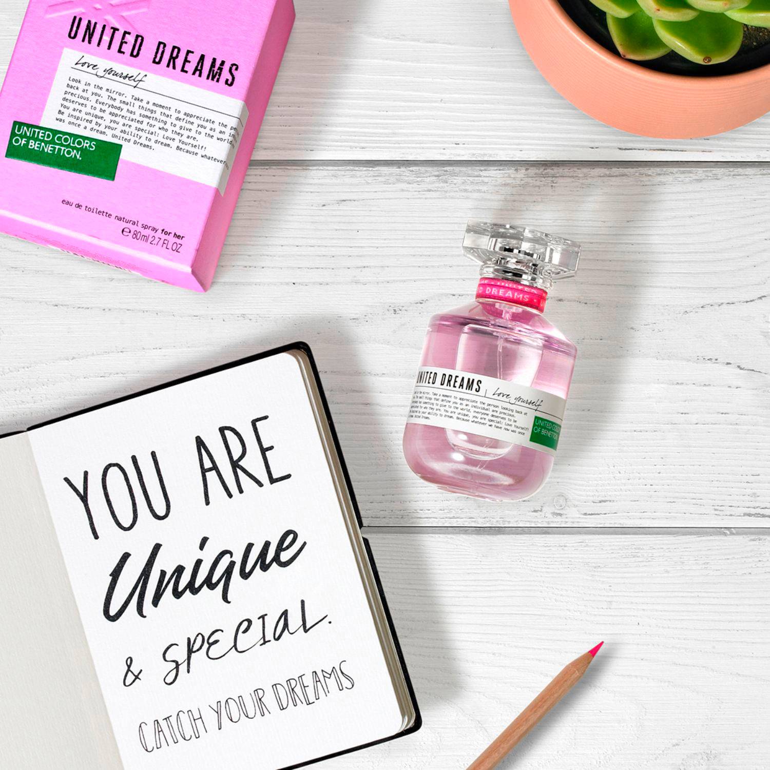 Perfume Benetton United Dreams Love Yourself Eau de Toilette Feminino 80ML
